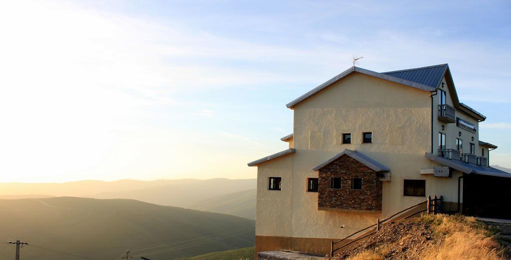 Pedras Lavradas Teixeira de Baixo ภายนอก รูปภาพ